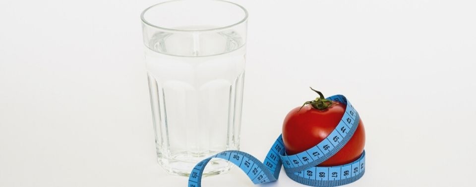 Как вода помогает похудеть