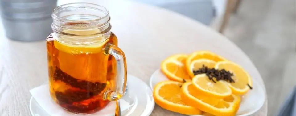 Горячий чайный лимонад
